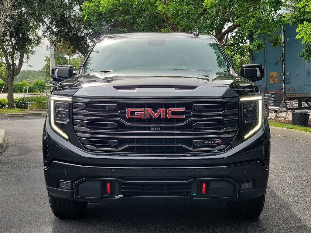 Certified 2022 GMC Sierra 1500 AT4 w/ AT4 Premium Package AWD/4WD image 8