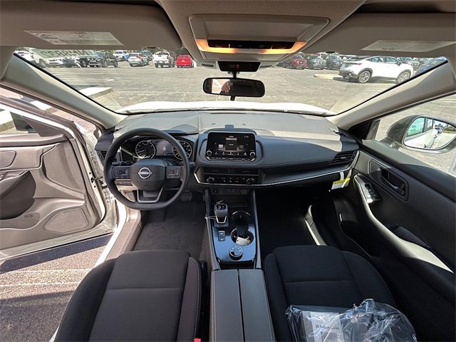 New 2026 Nissan Rogue S image 24