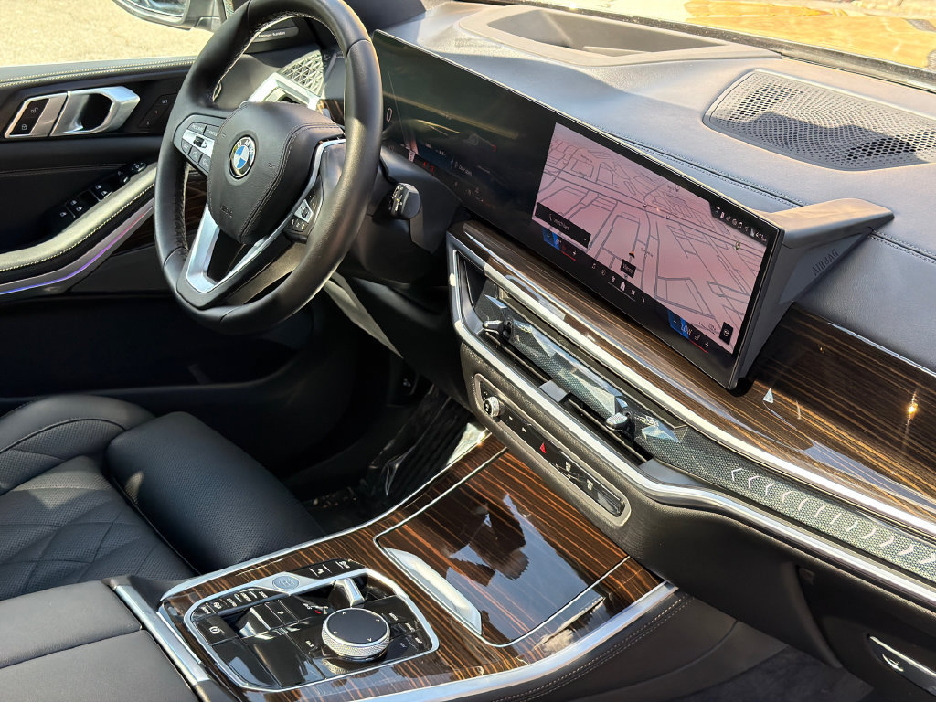 Used 2026 BMW X5 xDrive40i AWD/4WD image 9