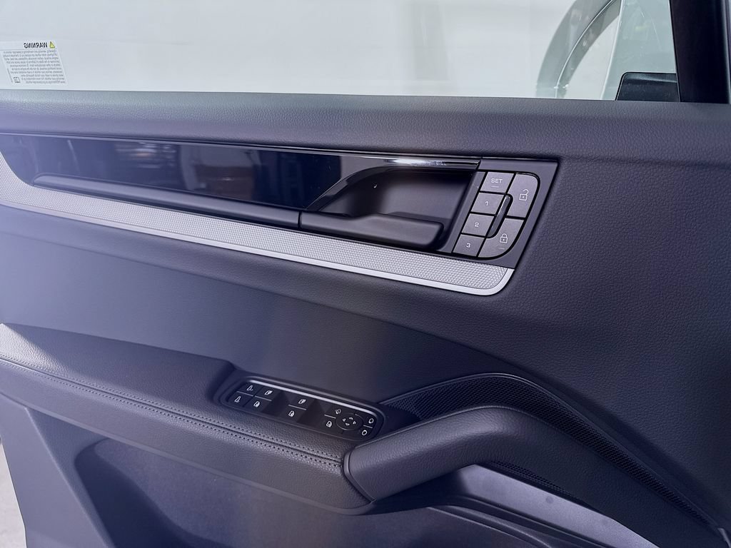 New 2026 Porsche Cayenne AWD/4WD image 20
