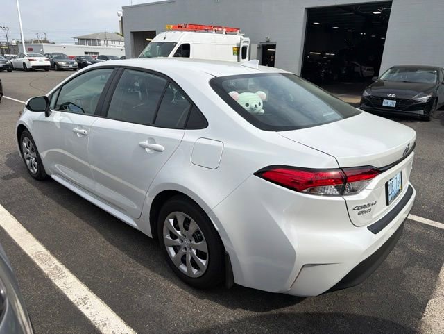 Used 2026 Toyota Corolla LE FWD image 4