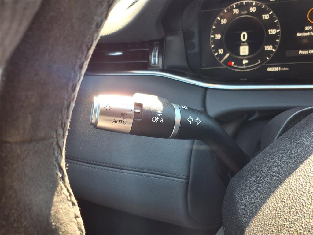 Used 2020 Land Rover Range Rover Evoque R-Dynamic SE image 18