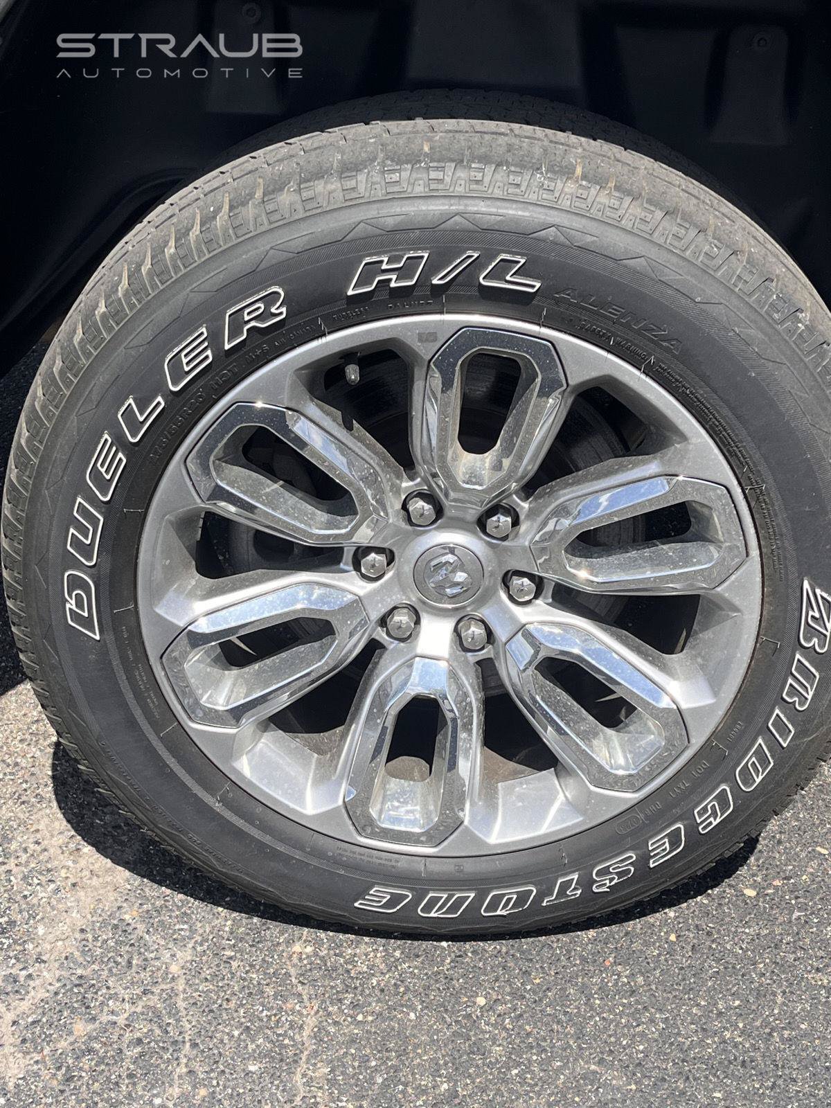 Used 2023 RAM 1500 Laramie AWD/4WD image 11