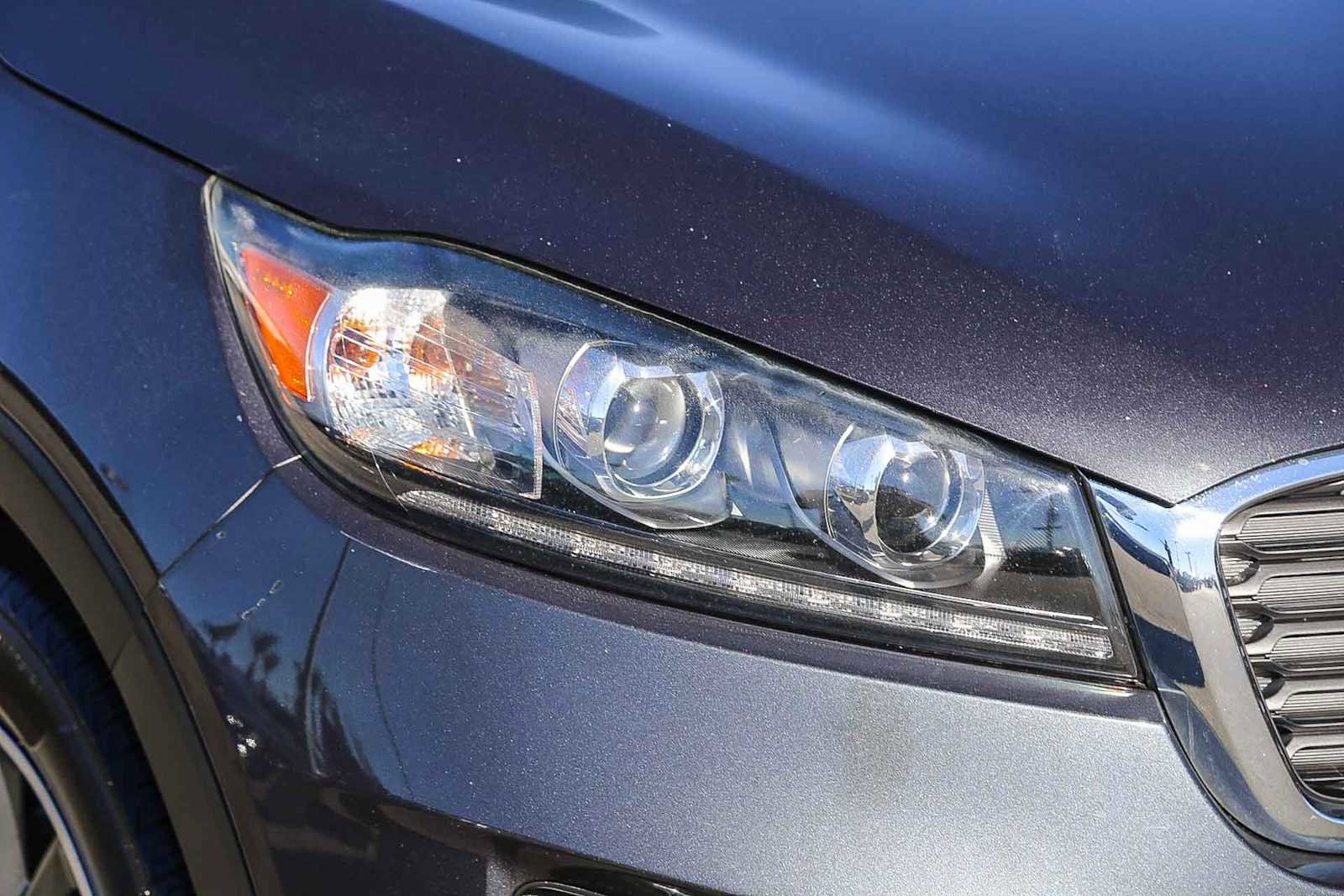 Used 2019 Kia Sorento EX image 4