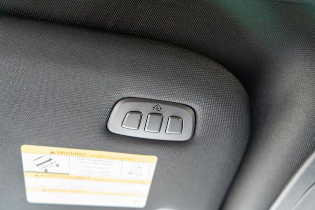 Used 2025 Ford F350 Platinum w/ FX4 Off-Road Package image 41