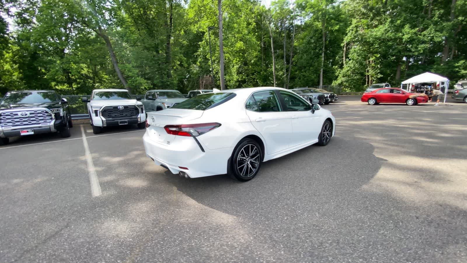 Used 2024 Toyota Camry SE w/ Cold Weather Package AWD/4WD image 10