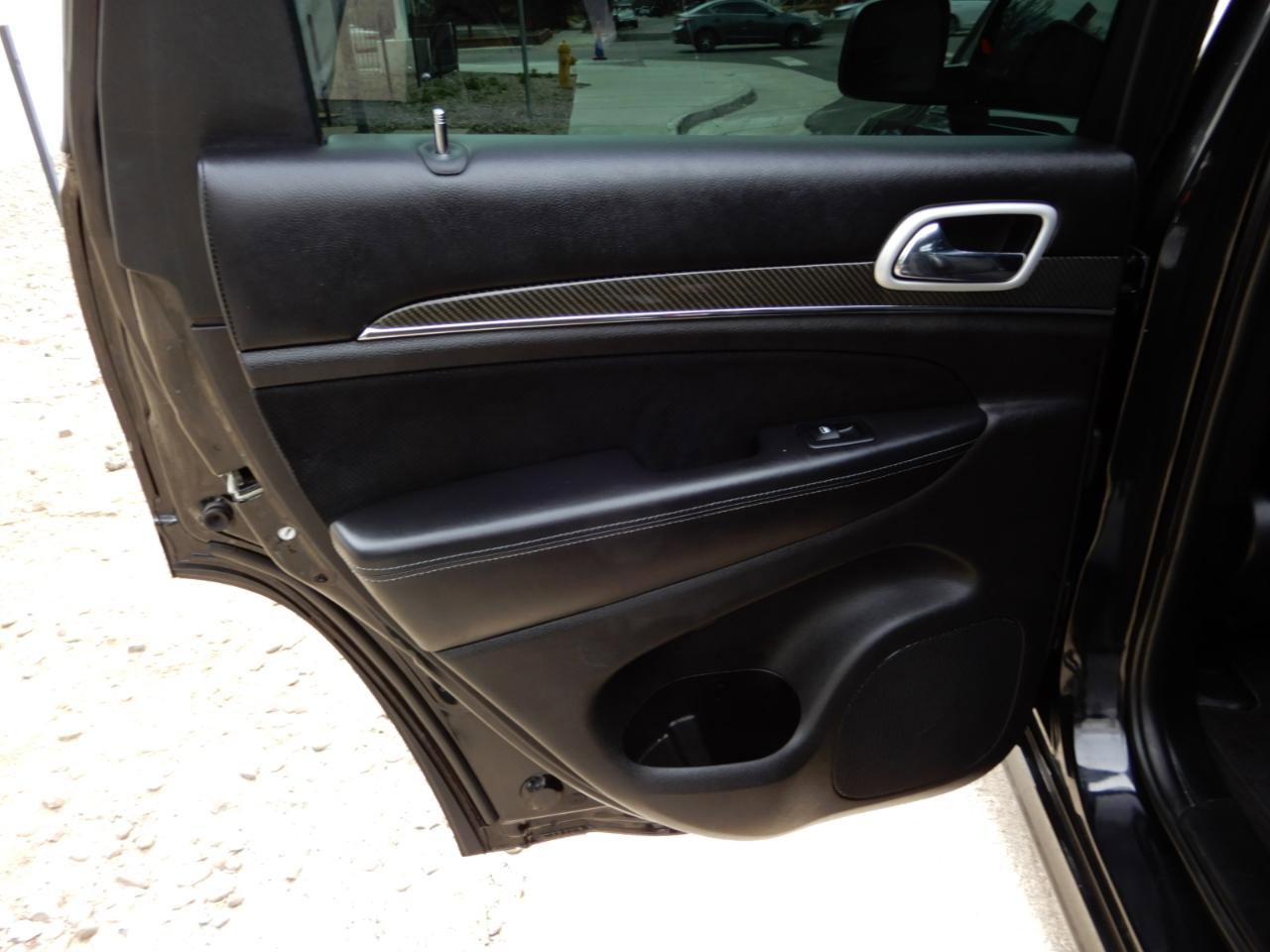 Used 2018 Jeep Grand Cherokee SRT image 23