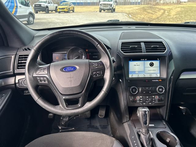 Used 2018 Ford Explorer XLT w/ Equipment Group 202A image 11