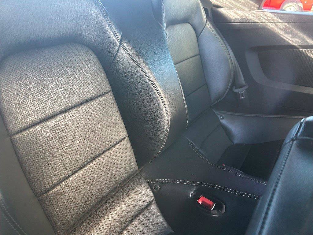 Used 2018 Ford Mustang Premium RWD image 4