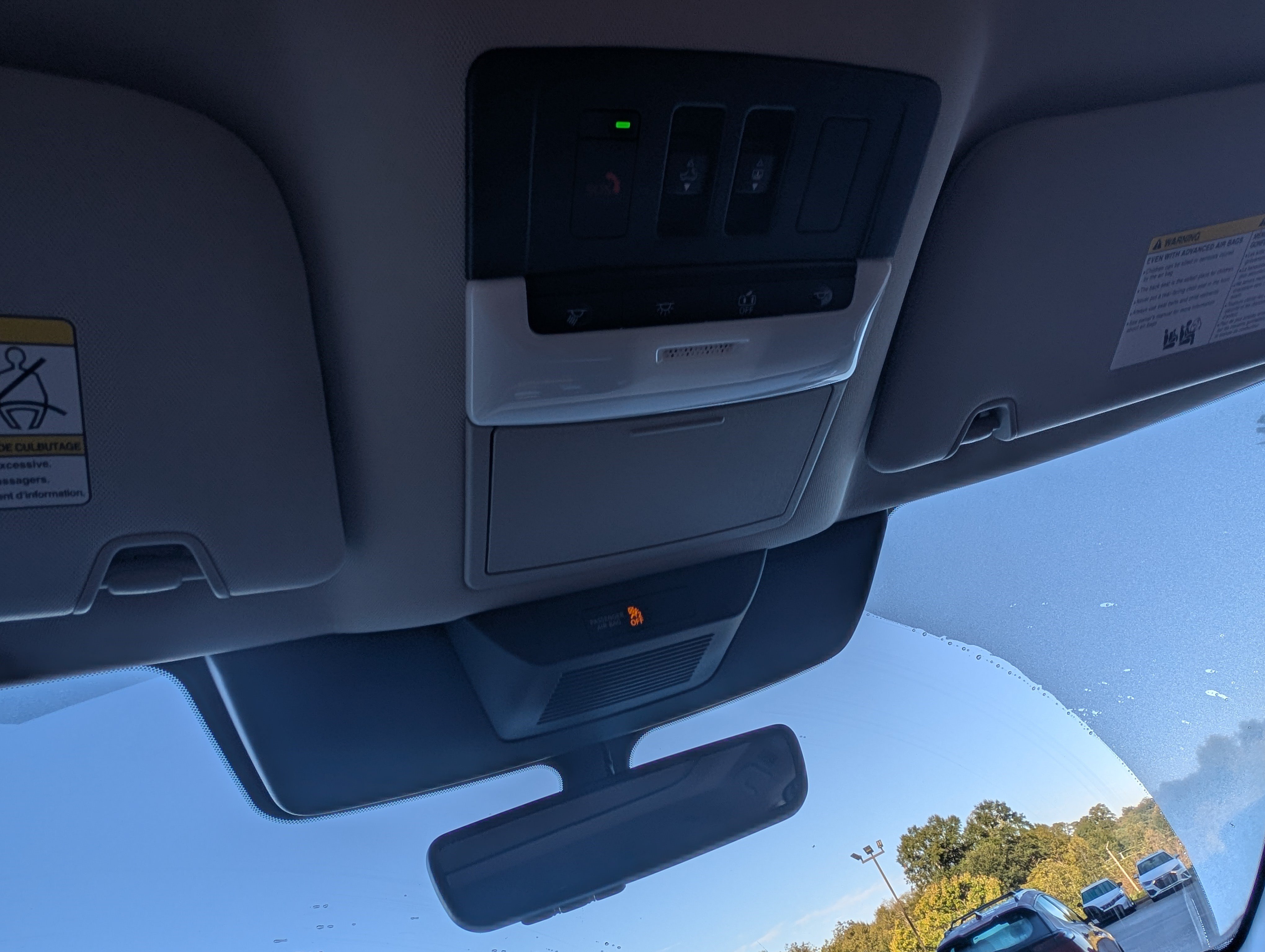 Used 2025 Nissan Pathfinder Platinum FWD image 32