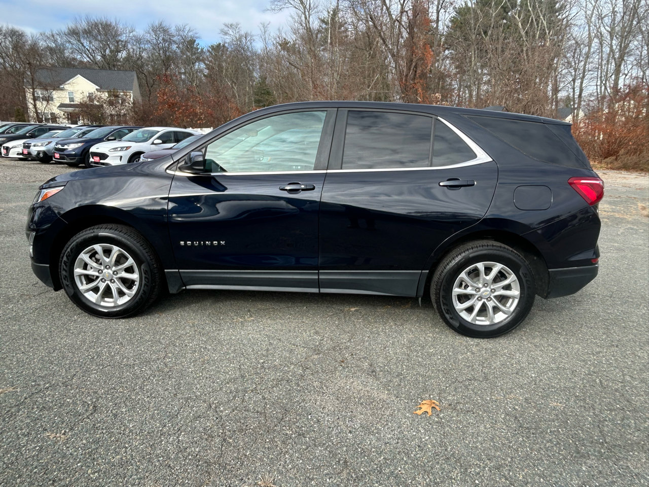Used 2021 Chevrolet Equinox LT image 2