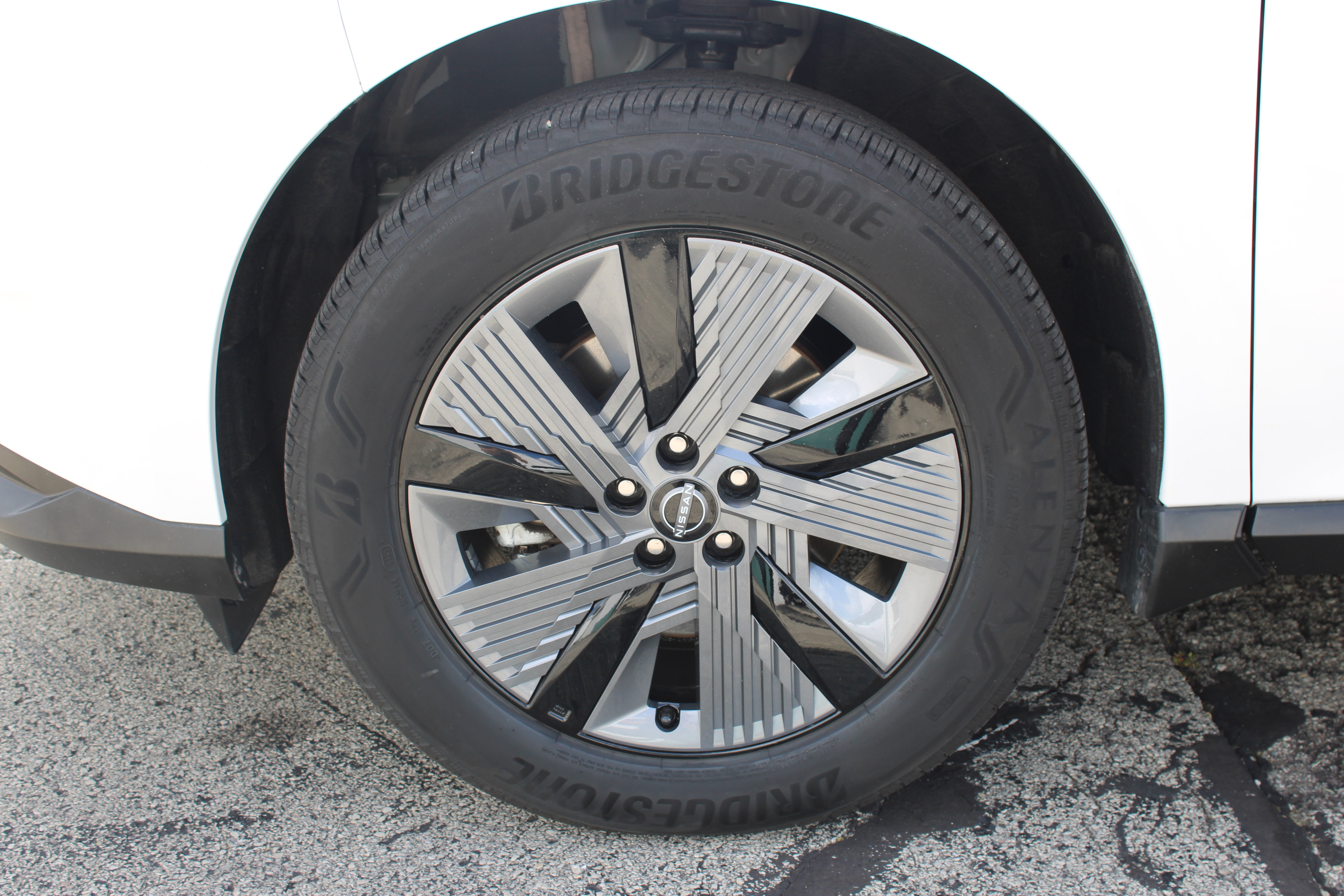 Certified 2025 Nissan Murano SL AWD/4WD image 34
