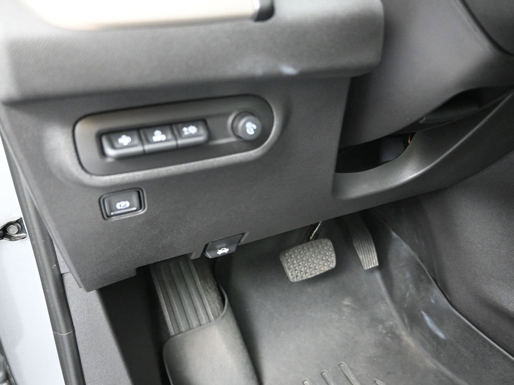 Used 2023 GMC Terrain Denali image 12