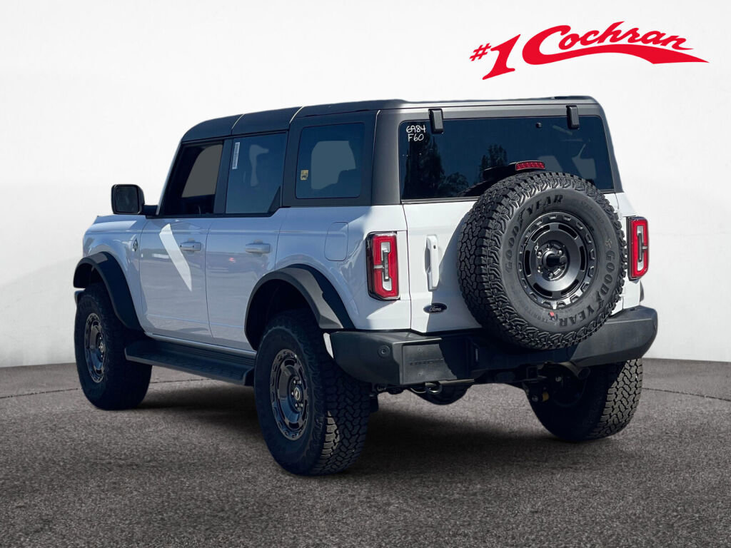 New 2025 Ford Bronco Outer Banks w/ Sasquatch Package image 4