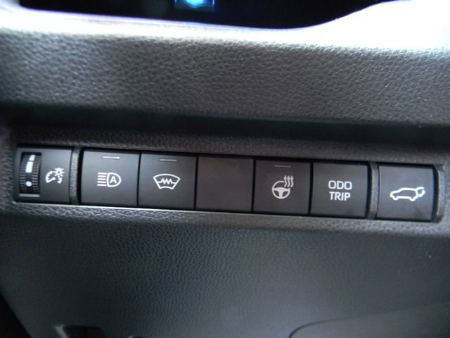 Used 2025 Toyota RAV4 XSE w/ Weather Package AWD/4WD image 16
