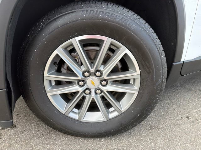 Used 2023 Chevrolet Traverse LT AWD/4WD image 9