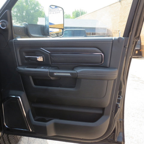 Used 2022 RAM 2500 Limited image 34