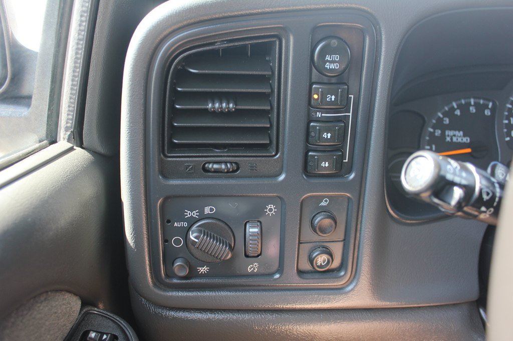 Used 2003 Chevrolet Silverado 1500 LS w/ Off-Road Package AWD/4WD image 18