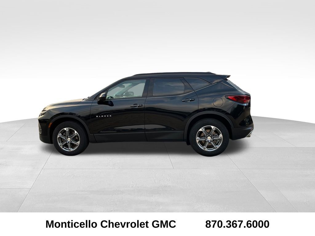 Used 2024 Chevrolet Blazer LT w/ Convenience Package FWD image 7