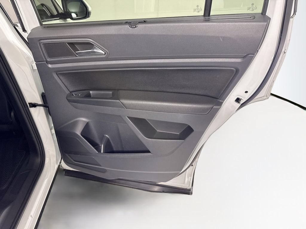 Used 2018 Volkswagen Atlas SEL AWD/4WD image 28
