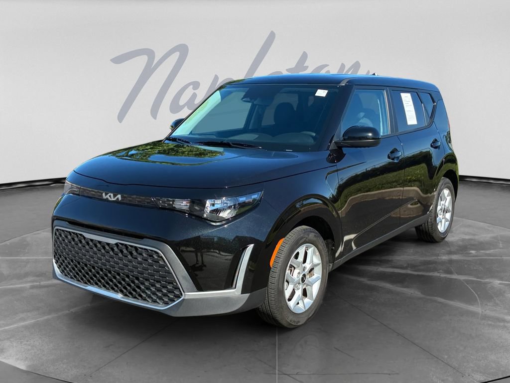 Certified 2025 Kia Soul LX w/ LX Technology Package FWD image 1