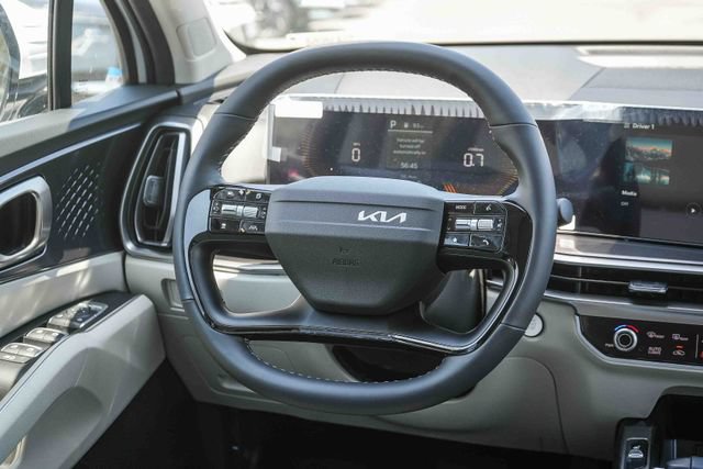 New 2026 Kia Sorento S w/ S Panoramic Sunroof Package FWD image 8