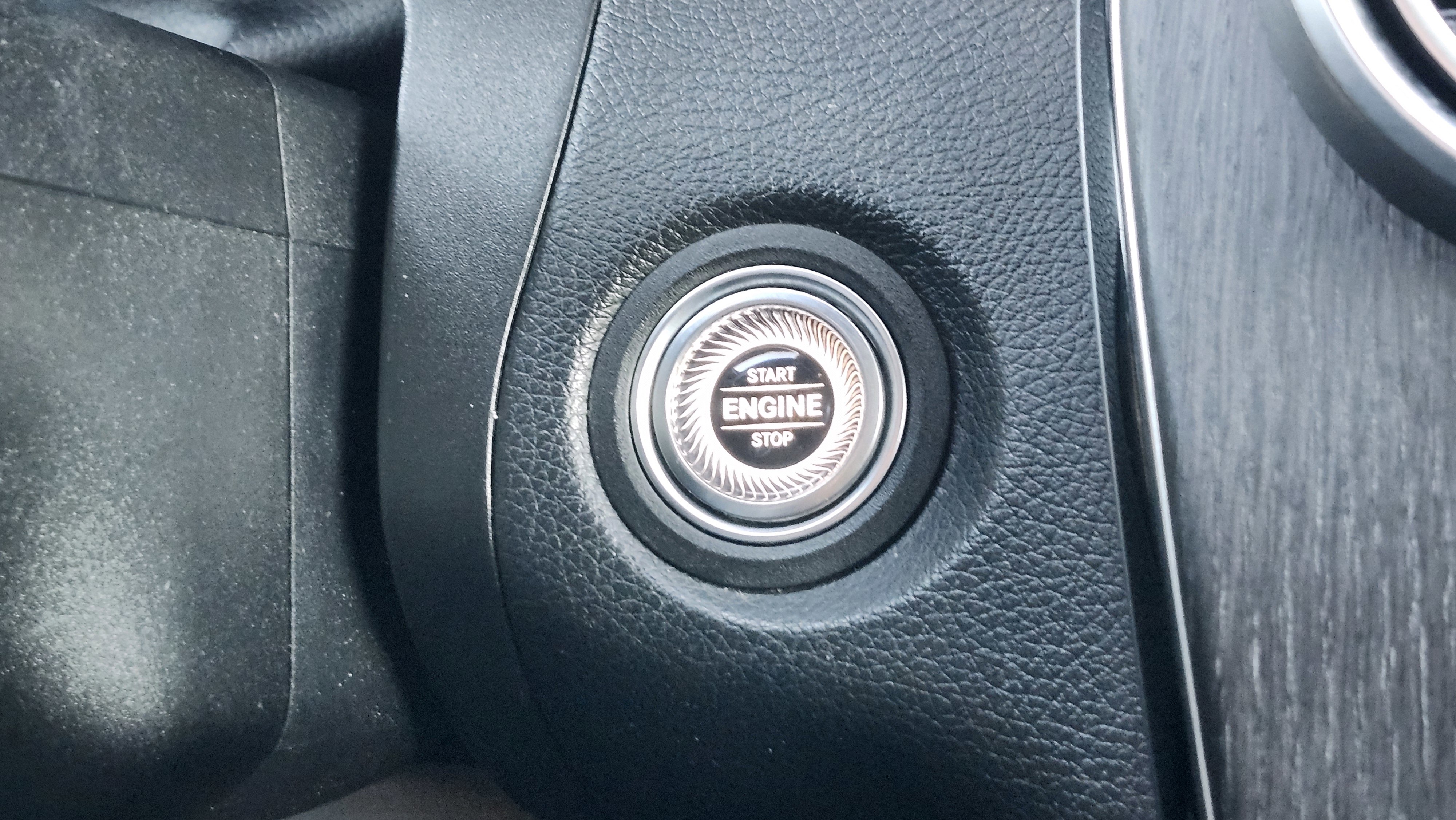 Used 2020 Mercedes-Benz GLC 300 4MATIC w/ Exterior Lighting Package image 29