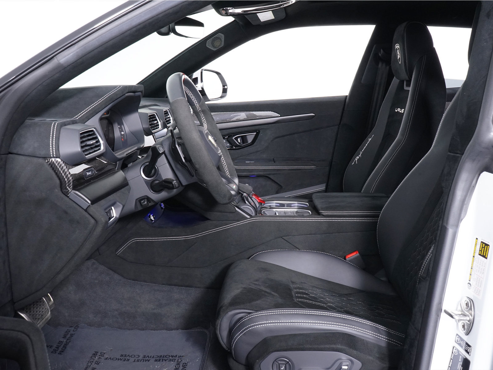 Used 2023 Lamborghini Urus Performante AWD/4WD image 4