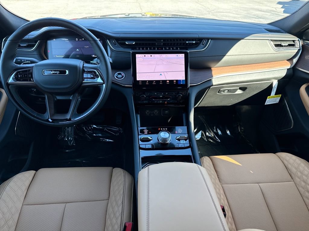 New 2025 Jeep Grand Cherokee L Summit w/ Obsidian Package image 28