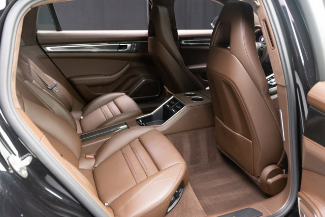 Used 2023 Porsche Panamera 4S Executive image 70