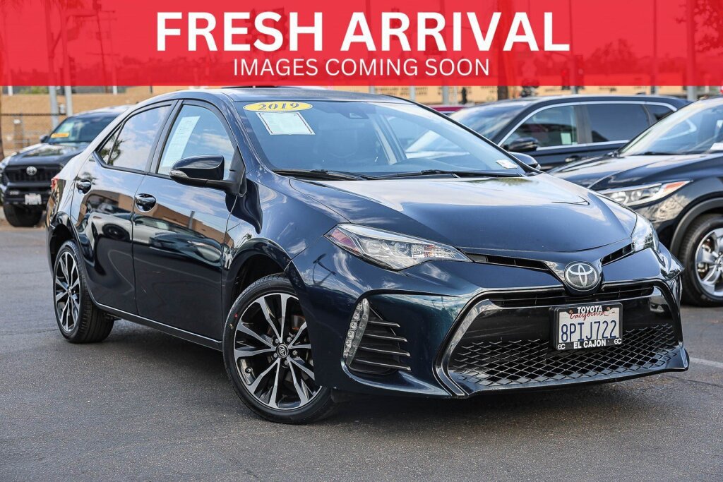 Certified 2019 Toyota Corolla SE FWD image 1
