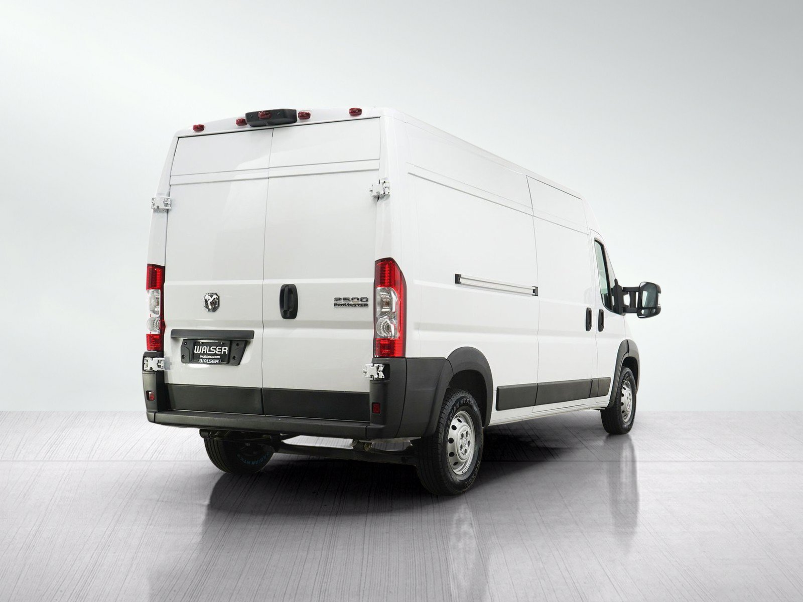 Used 2023 RAM ProMaster 2500 FWD image 5