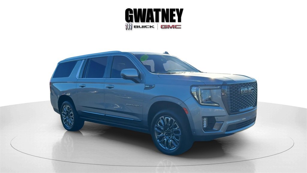 Used 2024 GMC Yukon XL Denali Ultimate image 8