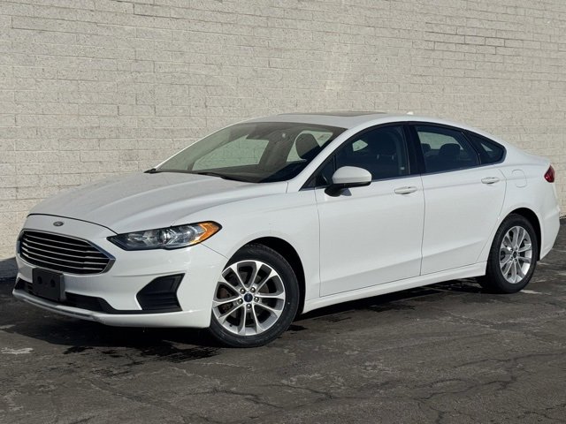Certified 2020 Ford Fusion SE image 2