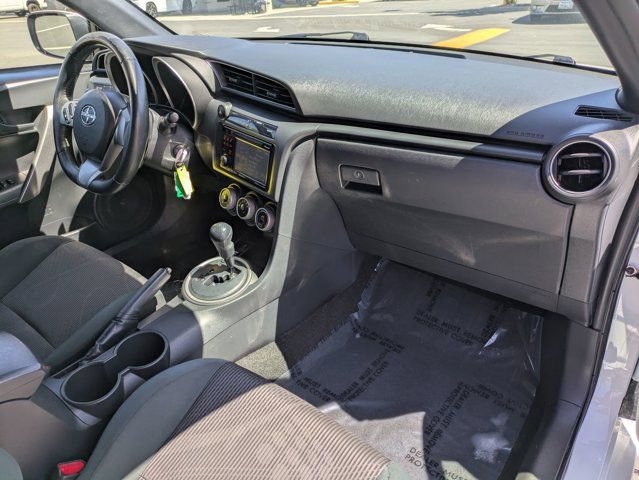 Used 2013 Scion tC FWD image 30