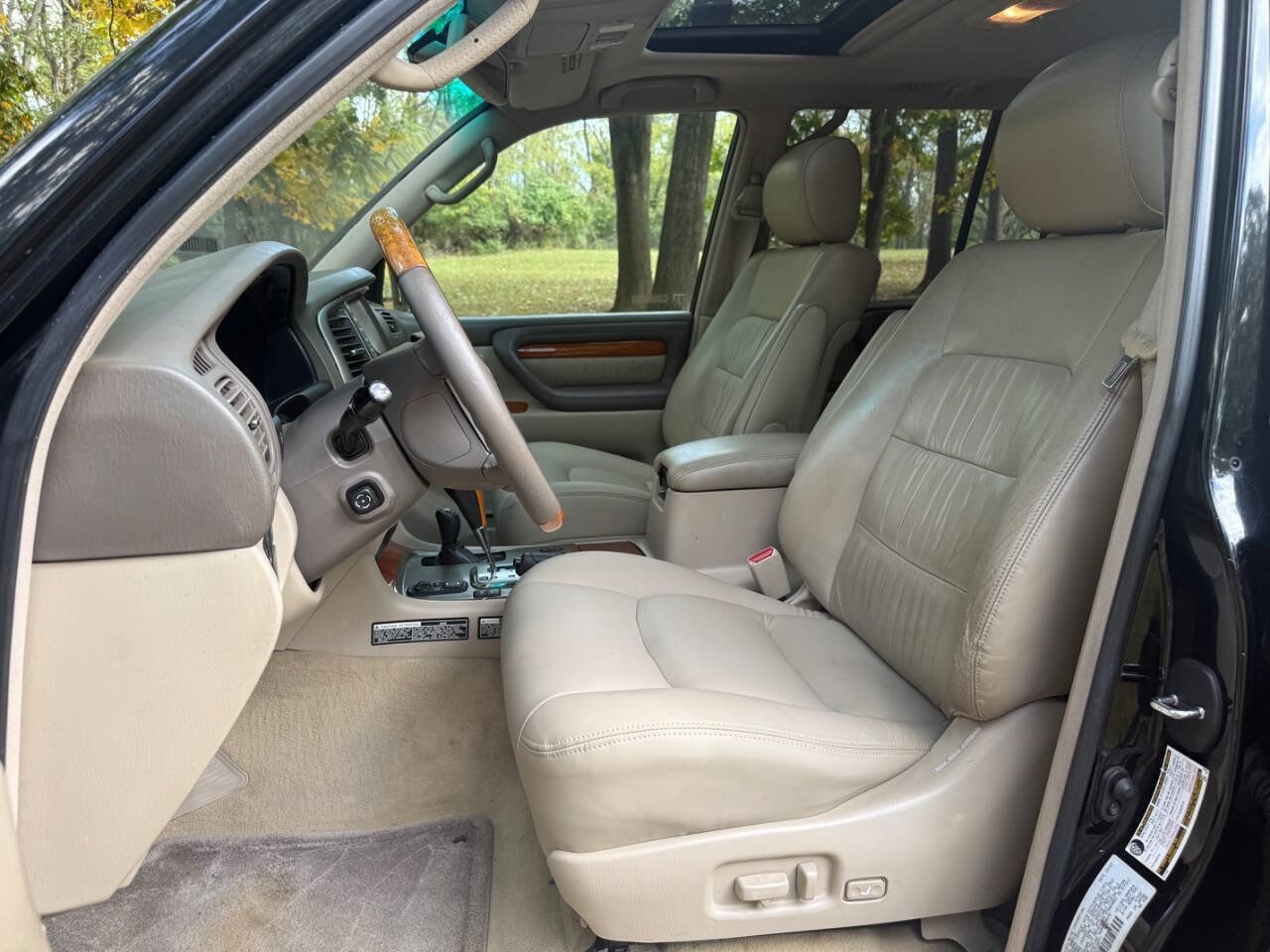 Used 2004 Lexus LX 470 4WD image 28