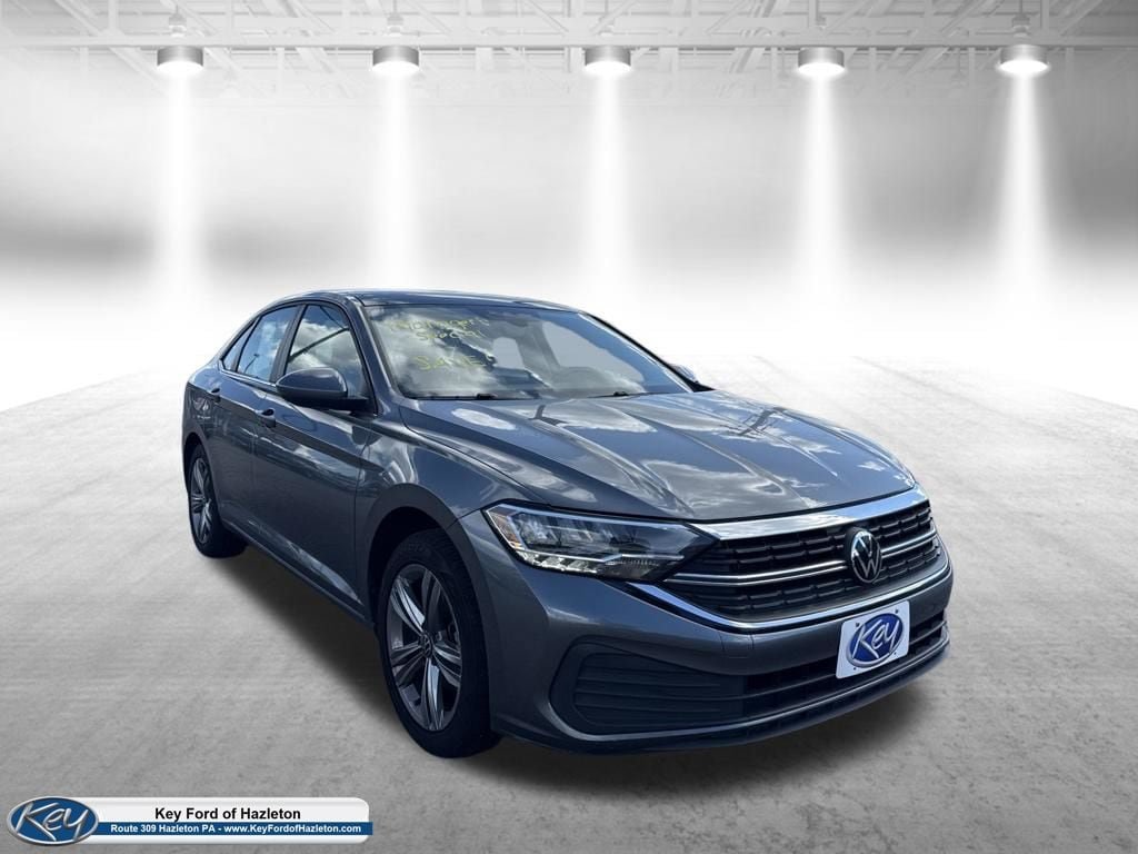 Used 2024 Volkswagen Jetta SE