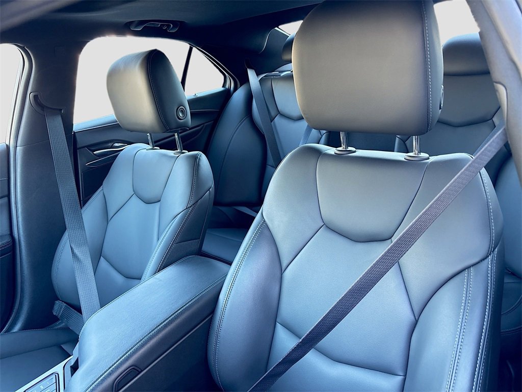 Used 2025 Cadillac CT4 Luxury image 21