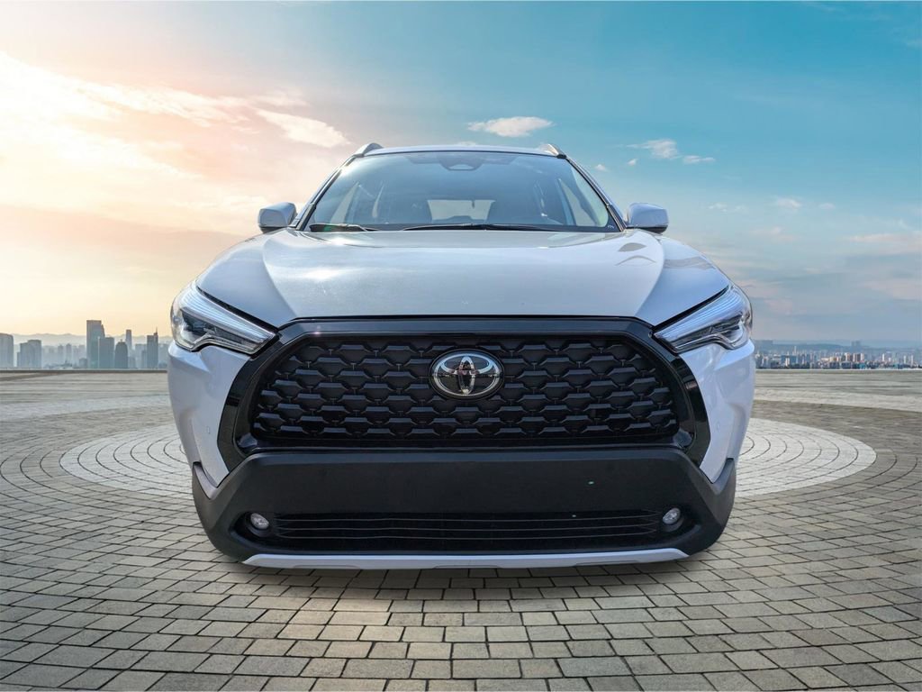 Used 2024 Toyota Corolla Cross XLE image 16