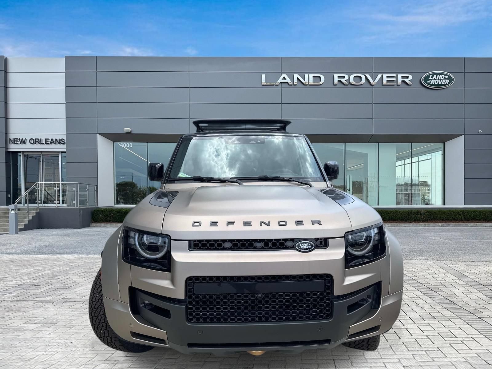 New 2026 Land Rover Defender 110 OCTA AWD/4WD image 4