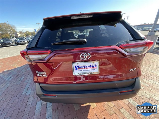 Used 2023 Toyota RAV4 XLE Premium image 32