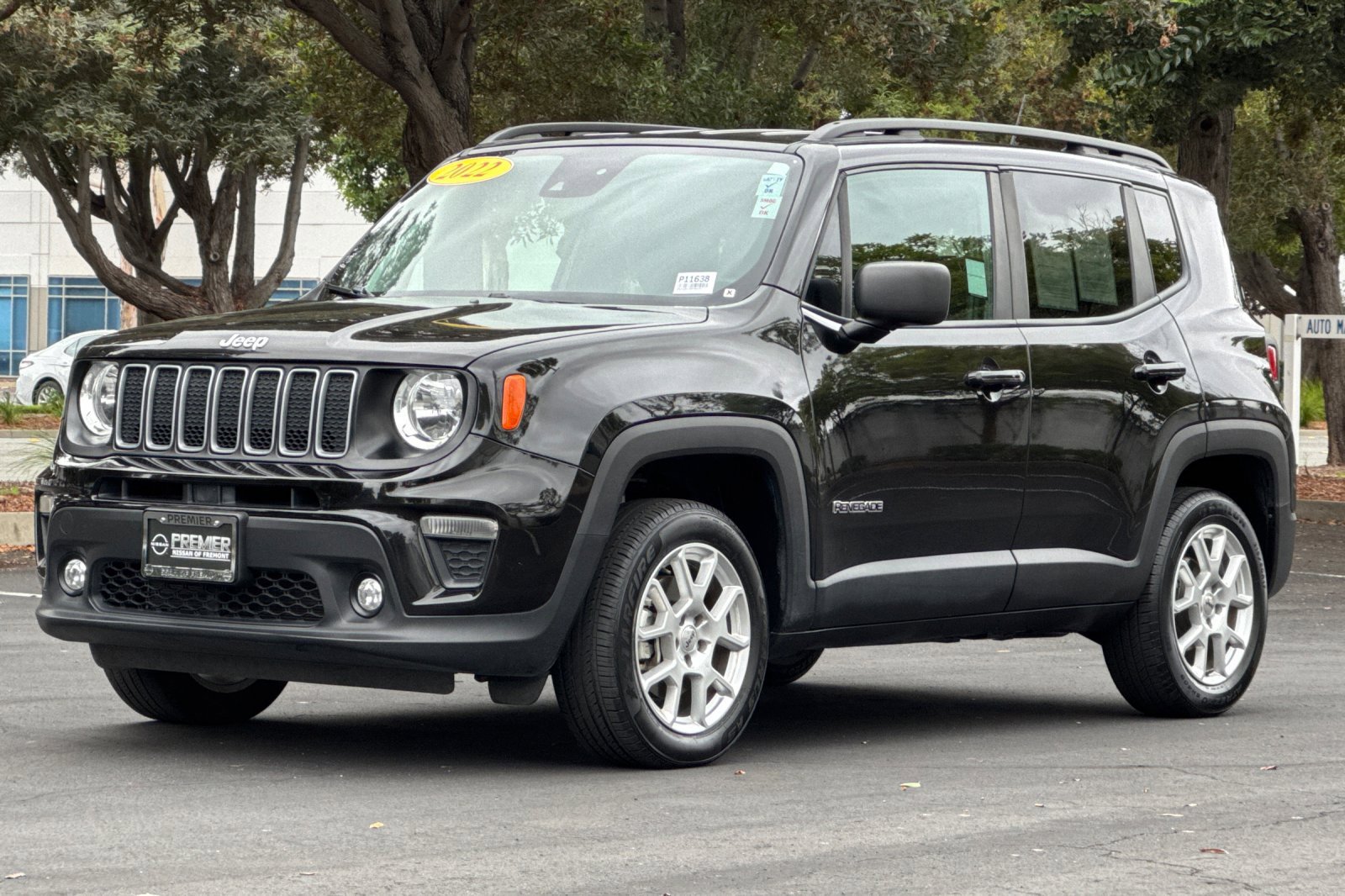 Used 2022 Jeep Renegade Latitude w/ Convenience Group image 8
