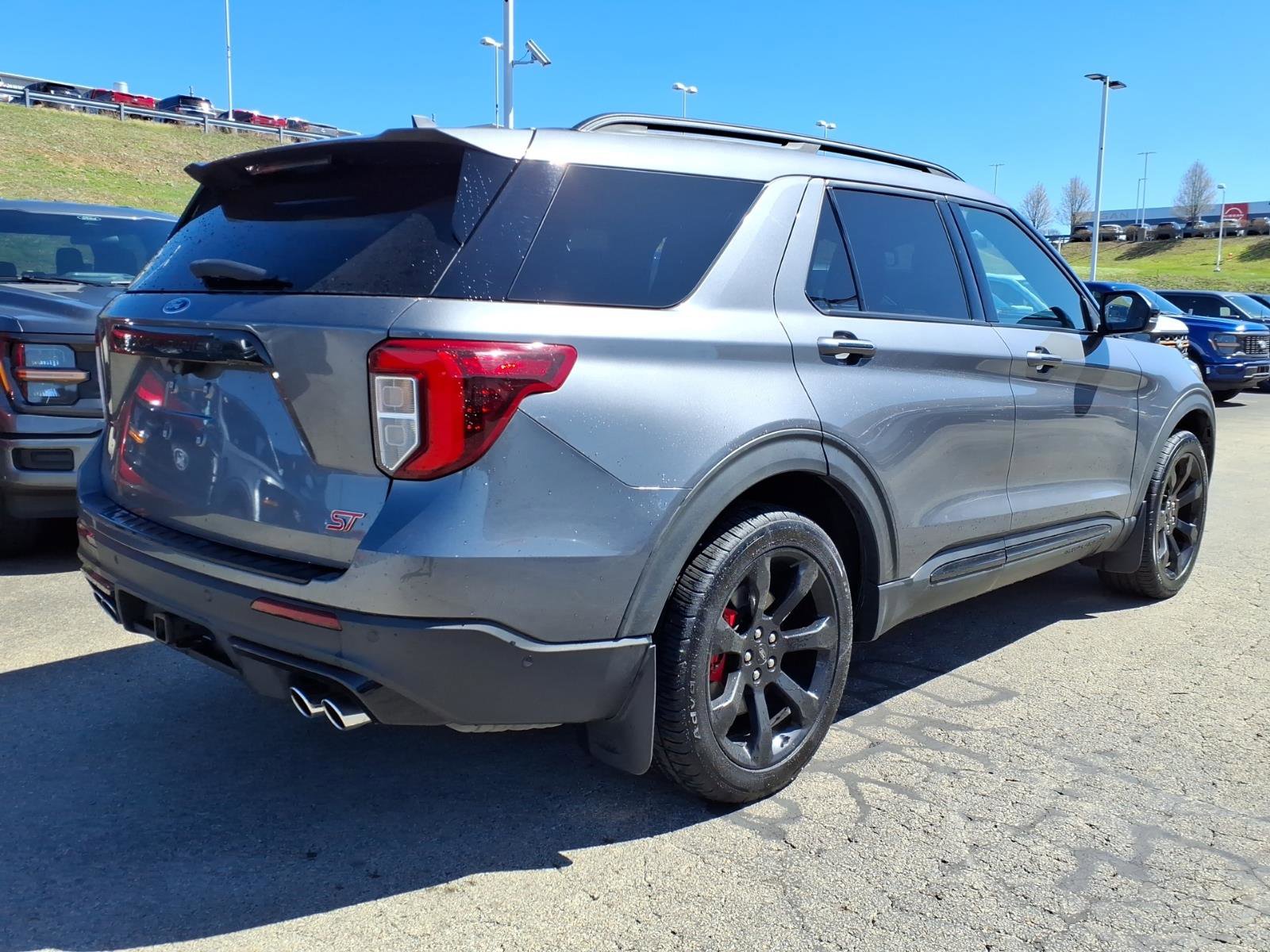 Certified 2021 Ford Explorer ST w/ Equipment Group 401A image 3
