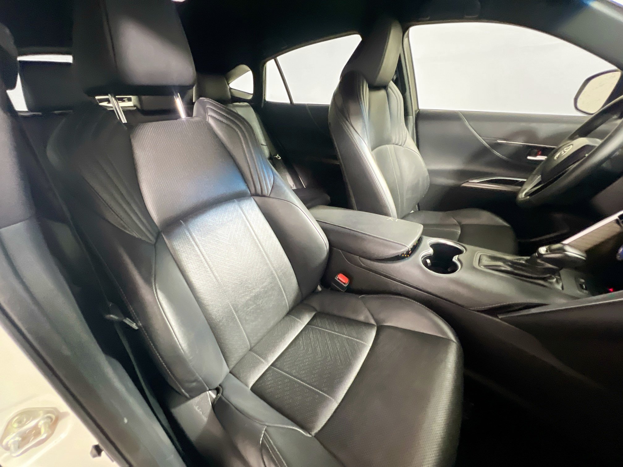 Used 2022 Toyota Venza Limited AWD/4WD image 30