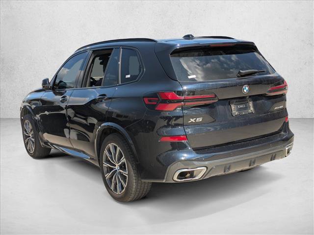 Used 2025 BMW X5 xDrive40i w/ M Sport Package AWD/4WD image 7