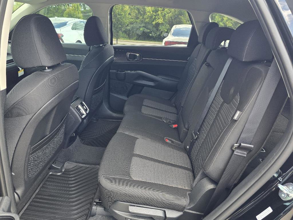 New 2026 Kia Sorento LX image 4