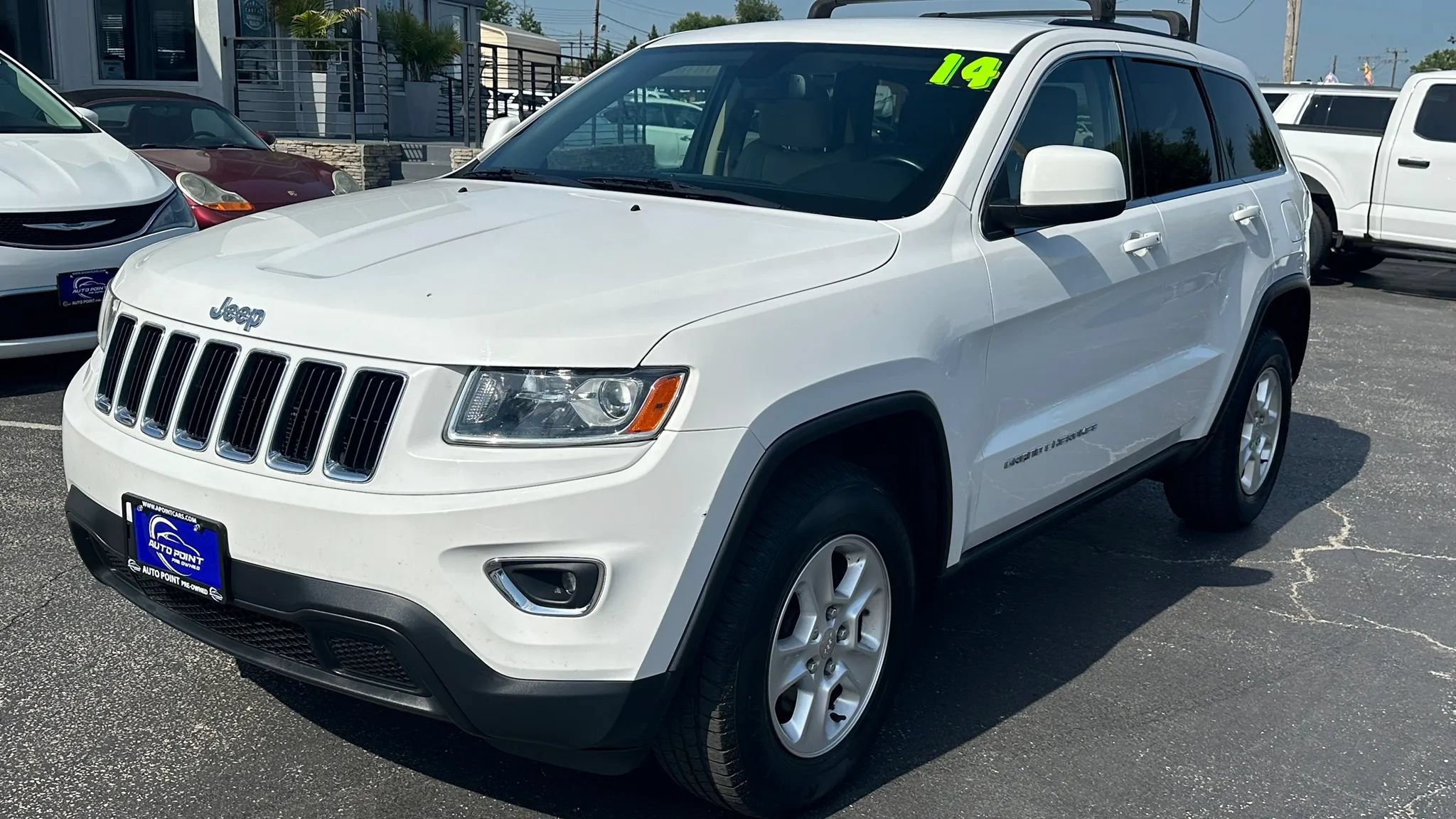 Used 2014 Jeep Grand Cherokee Laredo AWD/4WD image 1