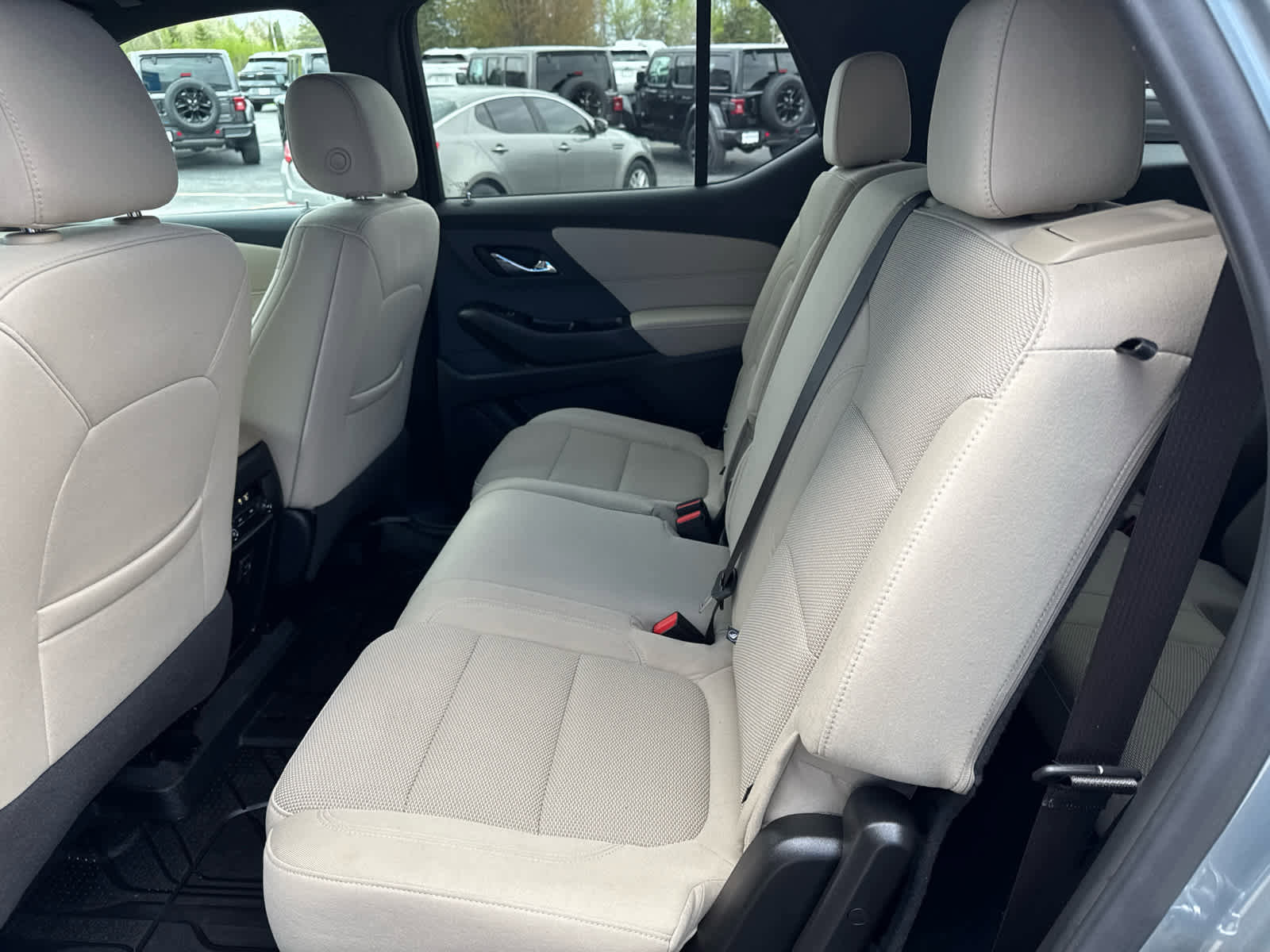 Used 2023 Chevrolet Traverse LS w/ Safety Package AWD/4WD image 17