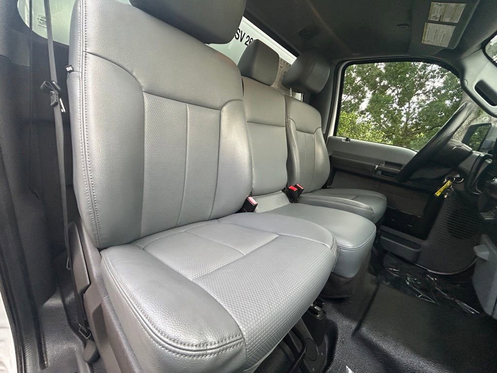 Used 2016 Ford F550 2WD Regular Cab Super Duty image 22