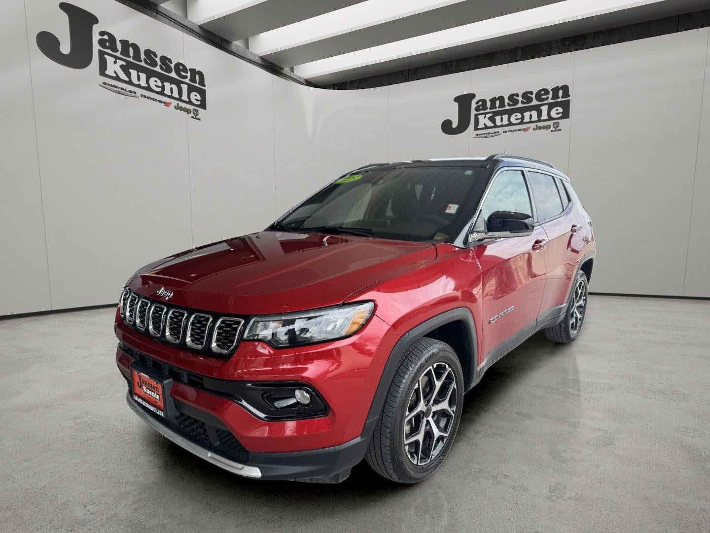 Used 2025 Jeep Compass Limited AWD/4WD image 5